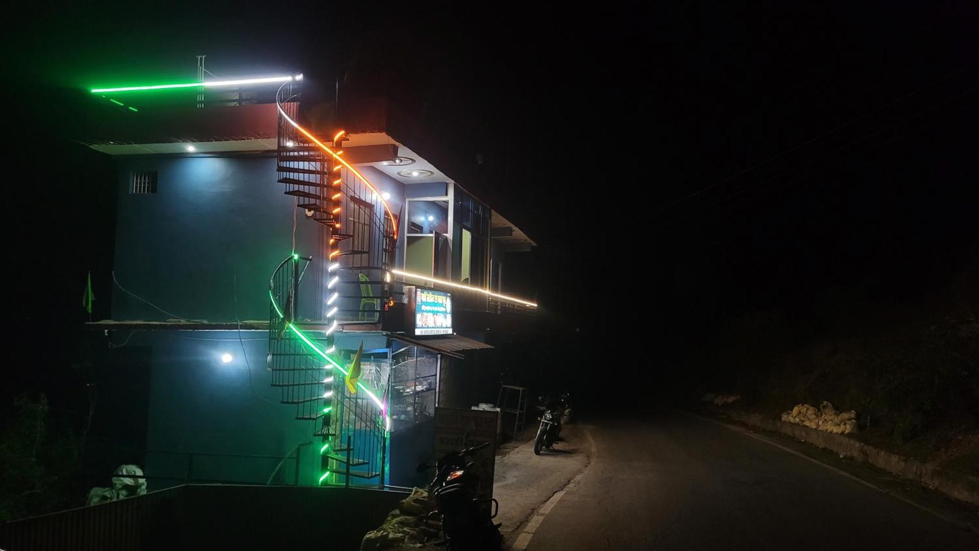 Mahi Restaurant & Guest House Almora Exterior photo